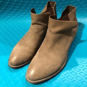 Seychelles ankle booties